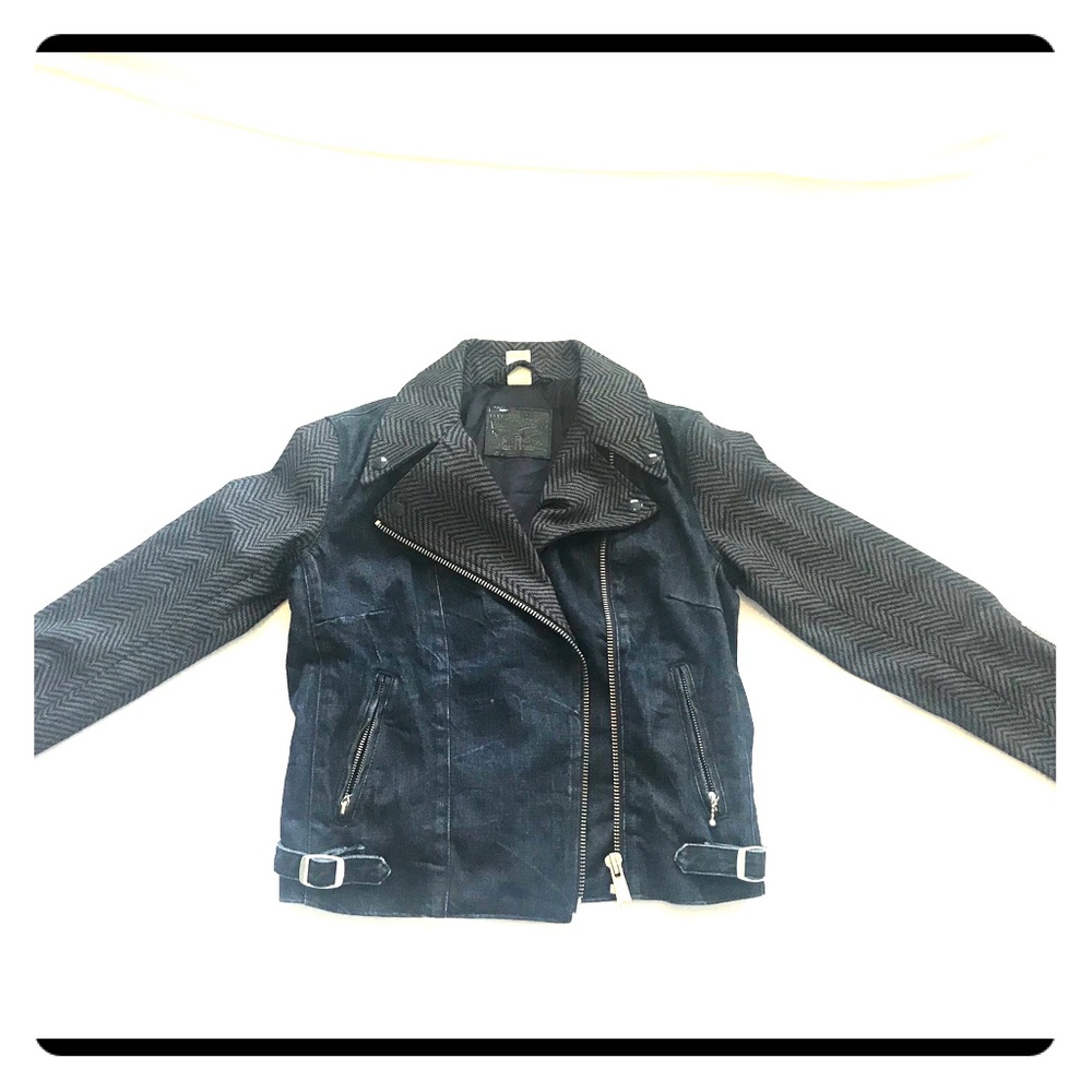 Cropped jean jacket